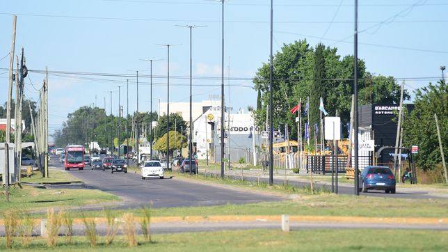 abrieron oficialmente al transito en la plata de un renovado tramo de la avenida 44
