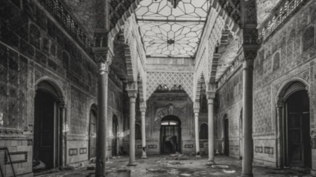 asi es por dentro el patio nazari, una joya arquitectonica platense al borde del derrumbe