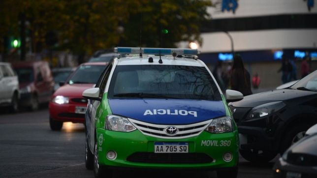 detuvieron a un hombre que vendia droga en la zona roja de la plata