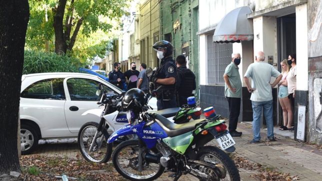 una jubilada de 72 anos termino internada tras sufrir un brutal robo en la plata