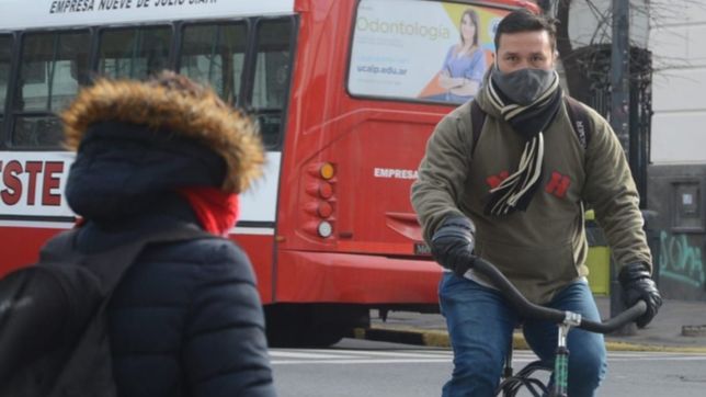 nubes, frio y lluvias en el horizonte, asi va a seguir el clima en la plata