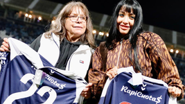 la eleccion de maria becerra que hizo delirar a los hinchas la eleccion de maria becerra que hizo delirar a los hinchas
