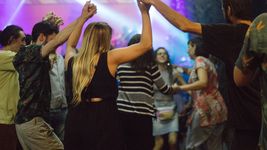 la fiesta judia vol. vi llega a la plata con musica, comidas tipicas, humor y mas