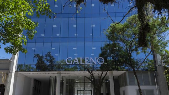 las prepagas analizan devolver a sus afiliados el dinero de los aumentos en seis cuotas