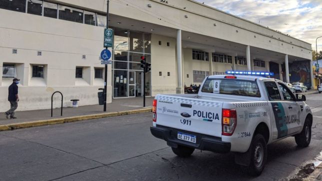 alerta, evacuacion y rastrillaje por una falsa amenaza de bomba en la terminal de la plata