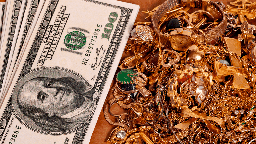 Aprovecharon que no estaba en su casa y se llevaron dólares, pesos y joyas