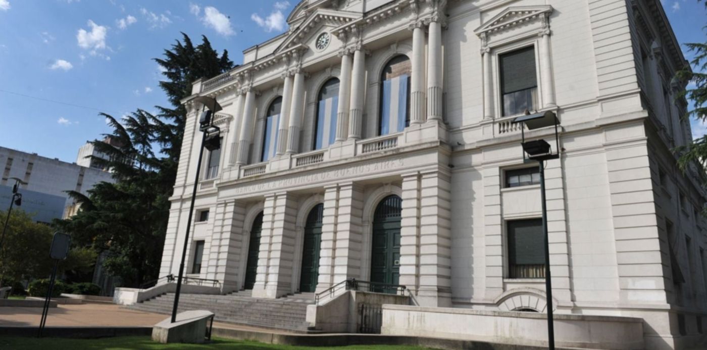 1580935765443.jpg?x=7&y=209&width=1486&height=743&rotate=0&scaleX=1&scaleY=1&ow=1500&oh=999&&cw=1920&ch=950