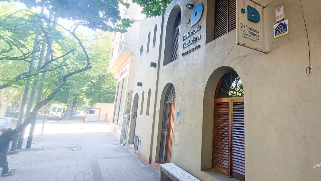 A horas del cierre de inscripción, ya hay más de 30 anotados para ser Defensor Ciudadano