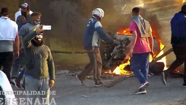 videos: asi fue el sitio de los accesos a ensenada en medio de una interna de la uocra