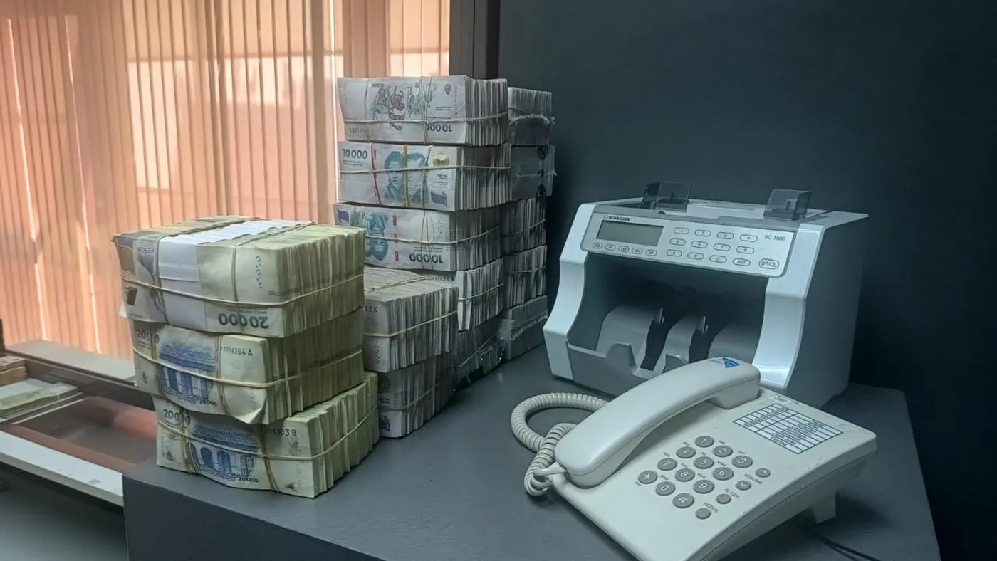 Natalia Foresio está acusada de operar una red de empresas fantasma para obtener crédito fiscal y evadir impuestos.