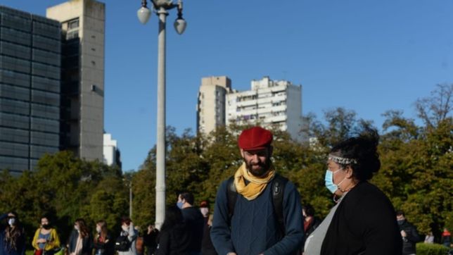 marcharon en la plata por las personas asesinadas en las manifestaciones de colombia