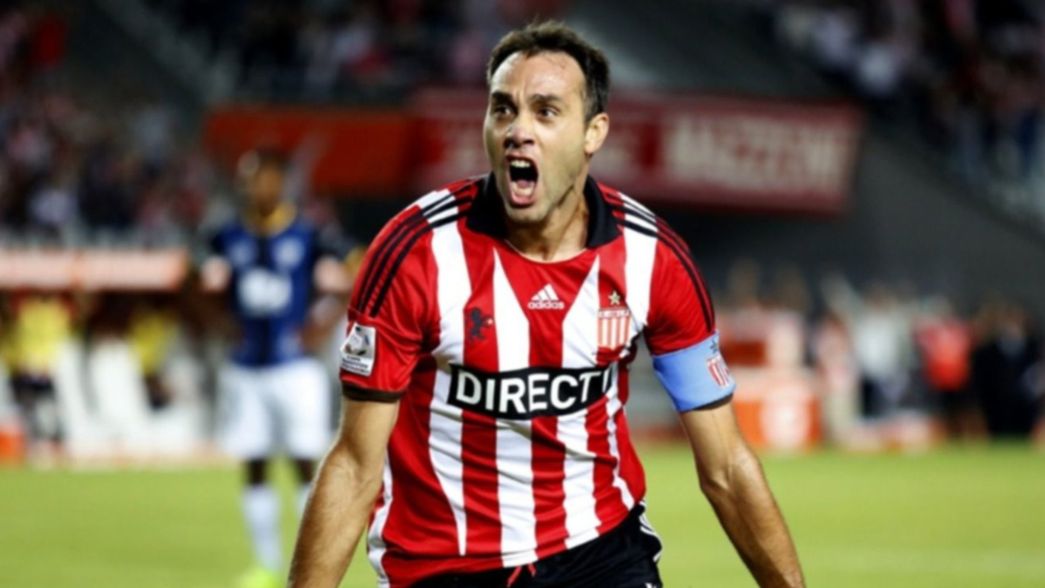 Un DT del Pincha faltaba a entrenar y le daba regalos del freeshop a los periodistas