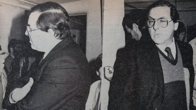 no cualquiera se sienta en los bancos de estudiantes y de gimnasia