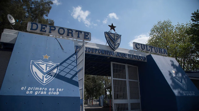 cuatro futbolistas de velez fueron denunciados por abuso sexual