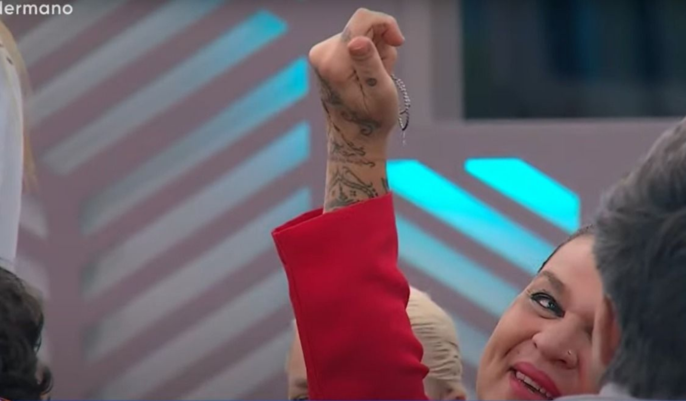 portada sandra priore amuleto gimnasia.png