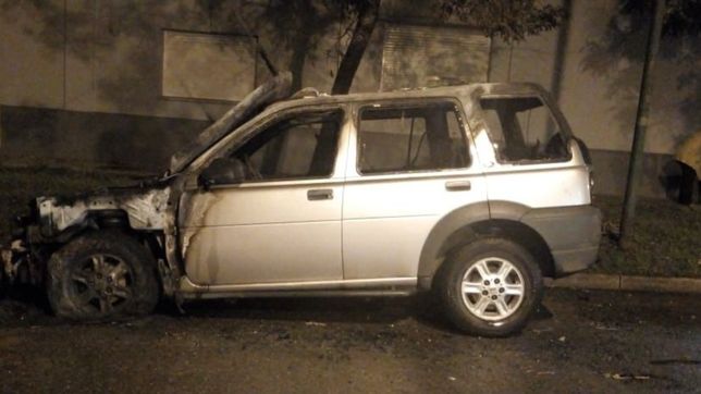 susto en la loma: ardio una 4x4 en plena calle y sospechan de quemacoches
