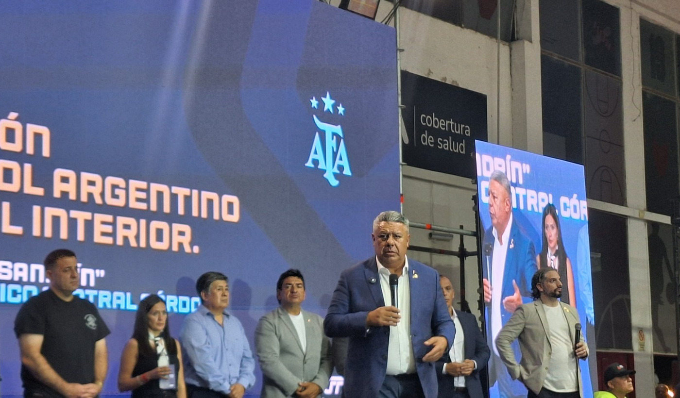 Chiqui Tapia Lanzamiento LPF Play conferencia