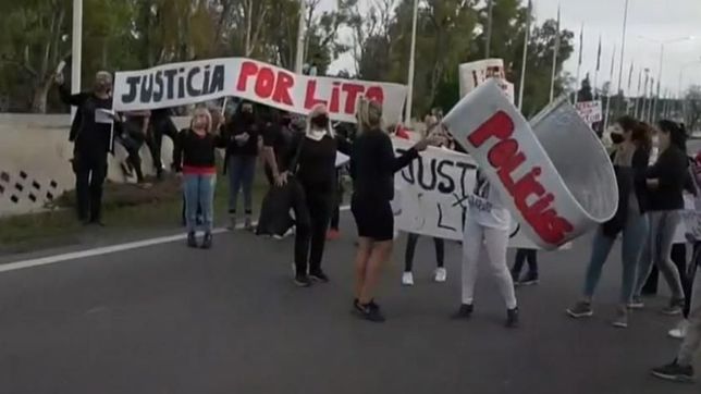marcharan por un repartidor que habria sido asesinado por la policia en la plata