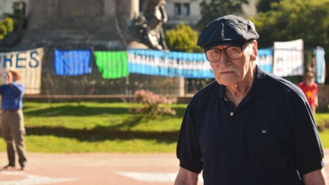 jubilados platenses iran a #lamarchadelosbanquitos contra las politicas de macri