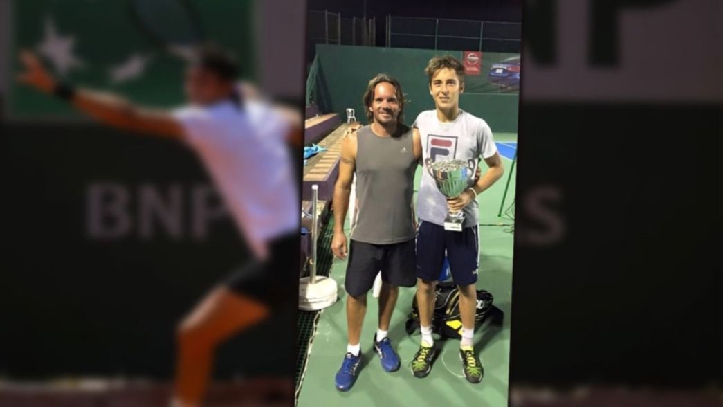 Las revelaciones del primer entrenador de Etcheverry: Su perro se llamaba Roland Garros