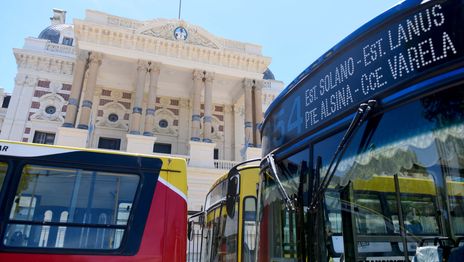 La Provincia avanza en un control más autónomo de subsidios al transporte público del AMBA La Provincia avanza en un control más autónomo de subsidios al transporte público del AMBA