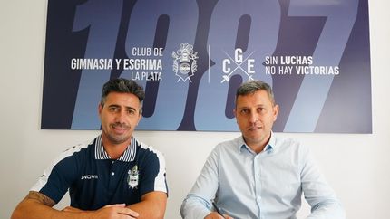 Tras entrenar en Estancia Chica, Gimnasia oficializó la llegada de Diego Flores