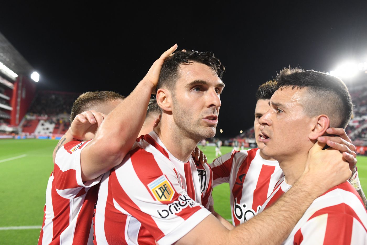 Estudiantes Sarmiento Boselli gol 4.JPG