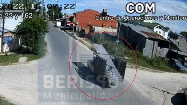 video: asi siguieron y detuvieron a los ladrones que desarmaron una casa para robarsela