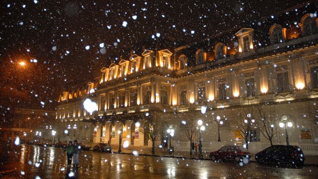 ¿por que podria volver a nevar en la plata este lunes?