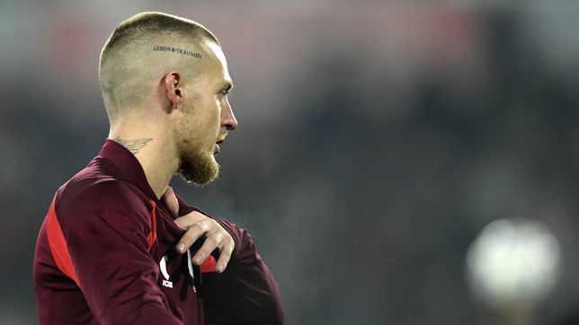 la agrupacion la ruso ascacibar de villa elvira cambio de nombre y eligio uno lapidario