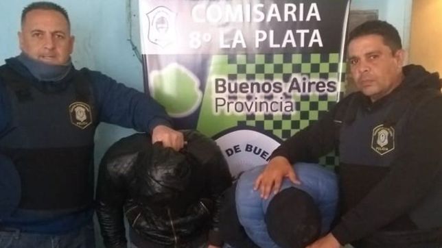 dos motochorros causaron terror en villa elvira a pocas cuadras de la comisaria del barrio