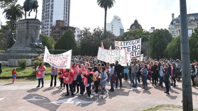 dura critica de padres de escuelas de la plata al paro docente por lucas puig