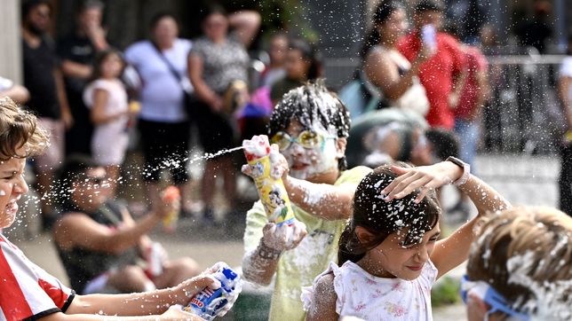 ¿cuales son y donde estan los festejos del ultimo dia del fin de semana largo en la plata y la region?
