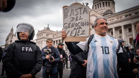 Una nueva protesta de jubilados en el Congreso tendrá fuerte presencia de universitarios de La Plata