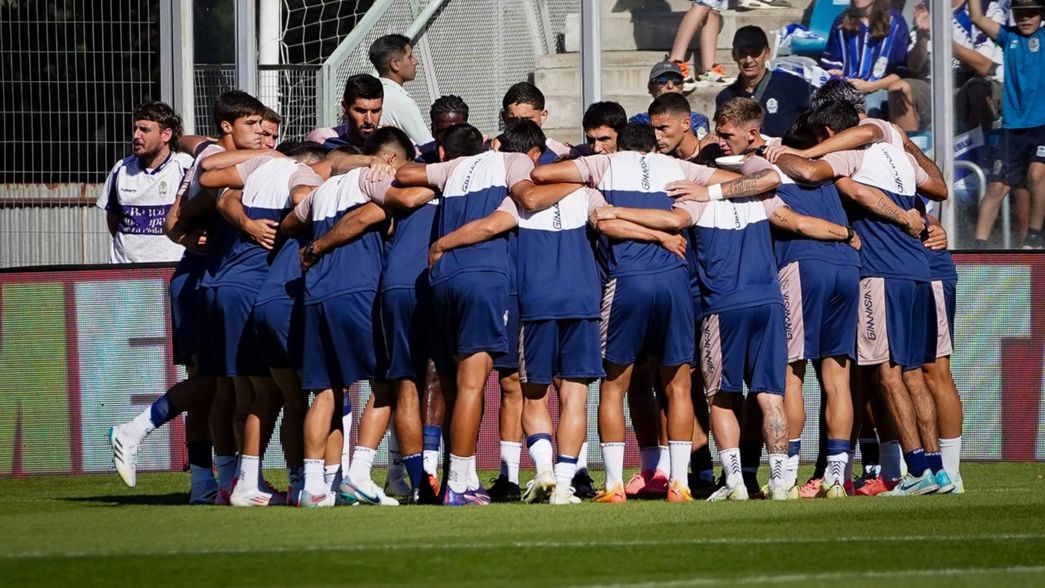 Diego Flores develó el misterio del reemplazante de Gastón Suso en la defensa