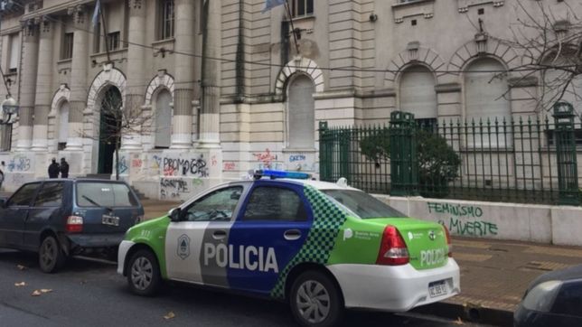 el ano en el que escuelas platenses quedaron en jaque por las amenazas de bomba