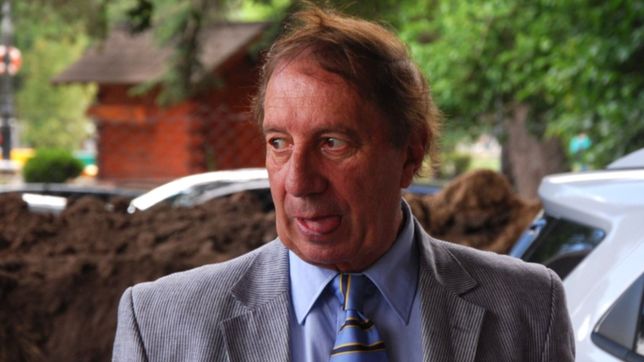 bilardo mejora, le sacaron el respirador artificial y hasta hizo kinesiologia