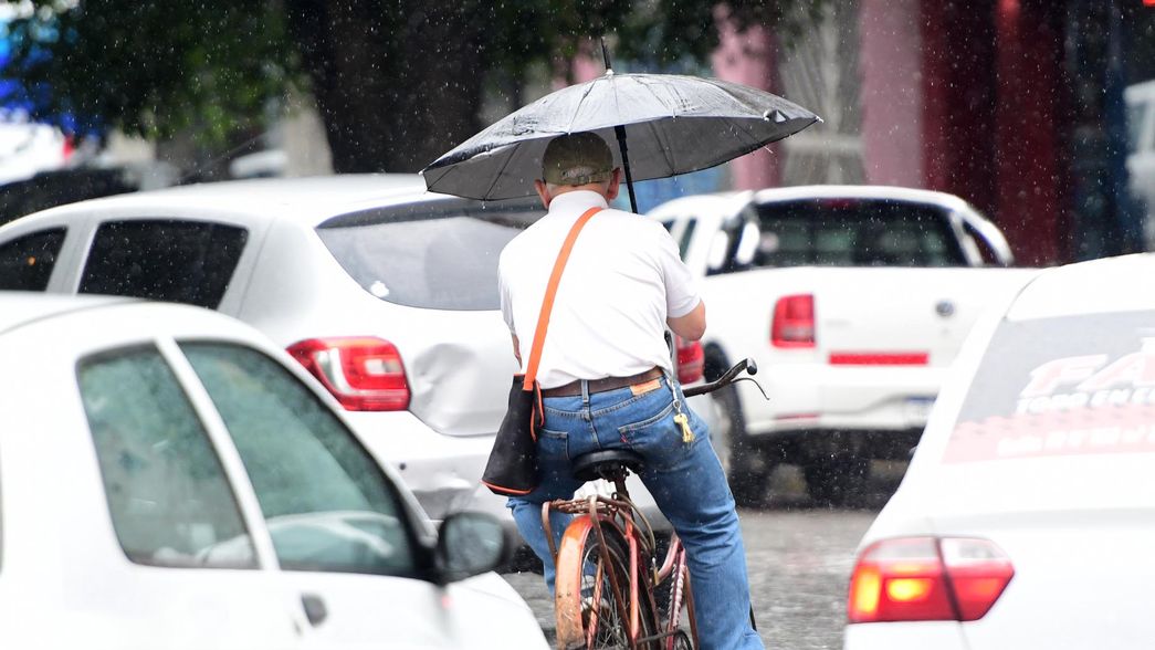 Tras el intenso temporal: ¿hasta que hora lloverá en La Plata?