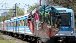 accidente y milagro en las vias del tren roca en la plata accidente y milagro en las vias del tren roca en la plata