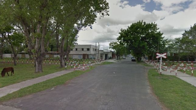 tiene 17 anos, abuso de una chica de 15 en una calle de tolosa y casi lo linchan