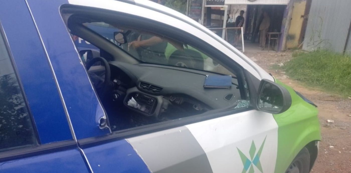 Robo en Los Hornos tiroteo