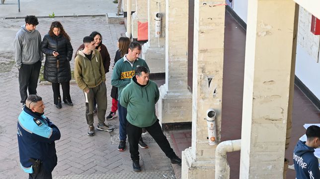 ¿quienes son los mas de 60 mil platenses que no podran votar este domingo?