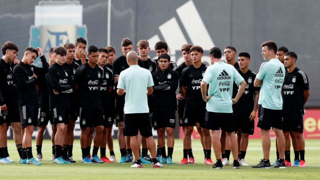 Las grandes ausencias: ¿por qué Garnacho, Paz y Buonanotte no jugarán el Mundial Sub 20?