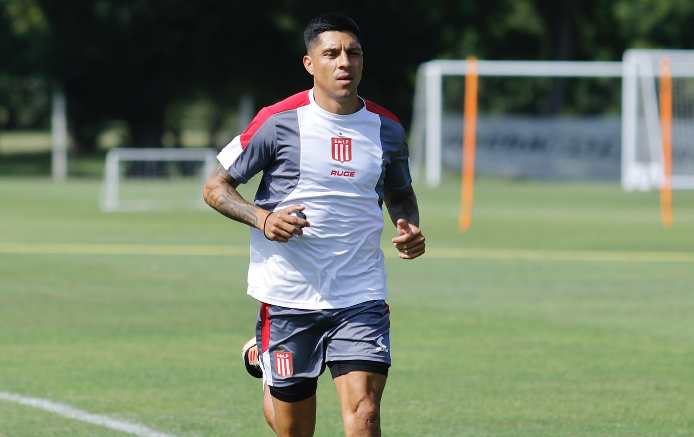 Enzo Pérez en Estudiantes 1.jpg