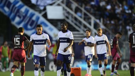 El jugador que puede volver en Gimnasia y se metería en el 11