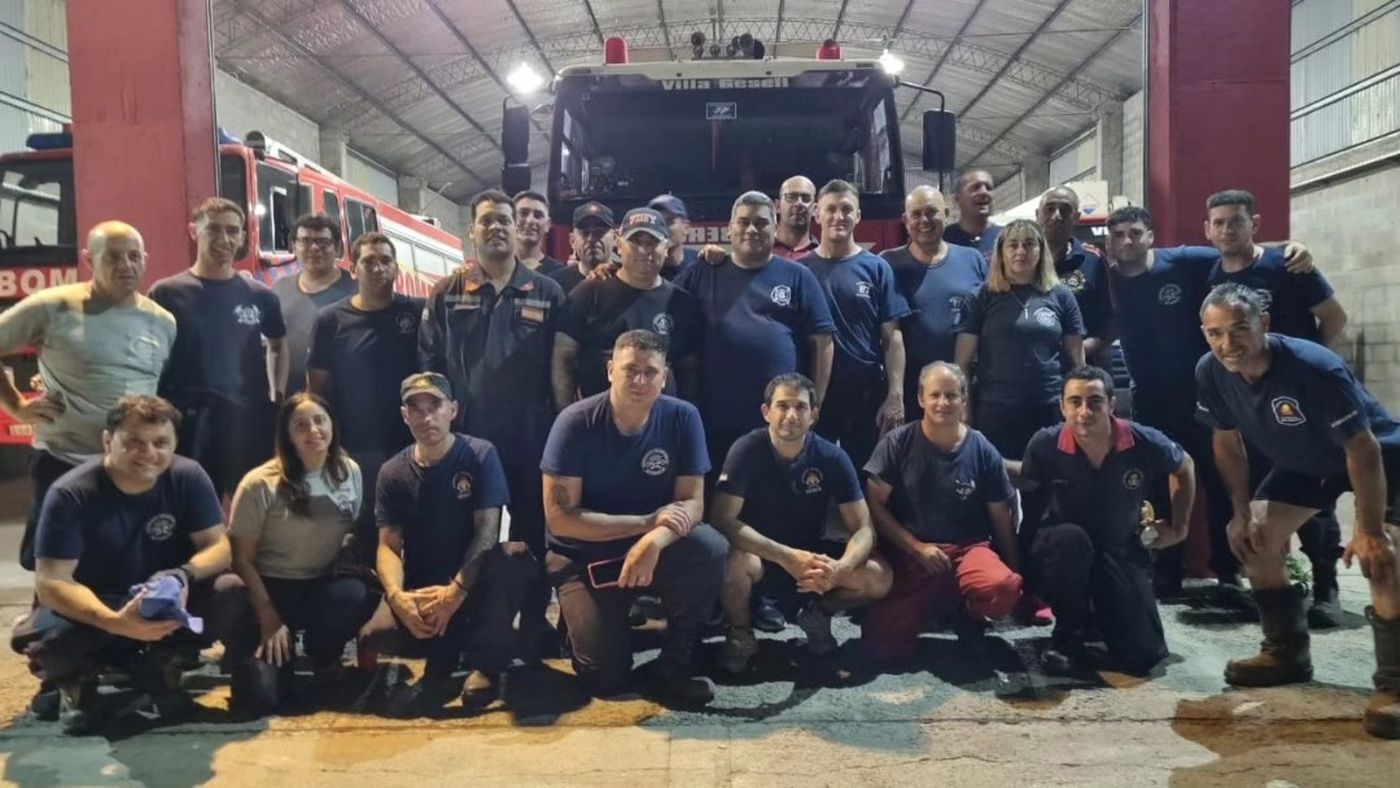 El cuerpo de Bomberos Voluntarios El Peligro.