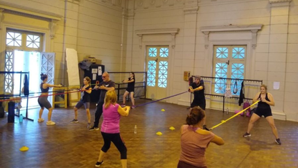 La UNLP lanzó las clases artísticas y deportivas gratuitas abiertas a toda la comunidad