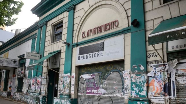 una torre de 12 pisos se levantara detras de la fachada de el ayuntamiento