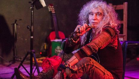 Dolor en el ambiente artístico de La Plata por la muerte del poeta, músico y compositor Alberto Bassi