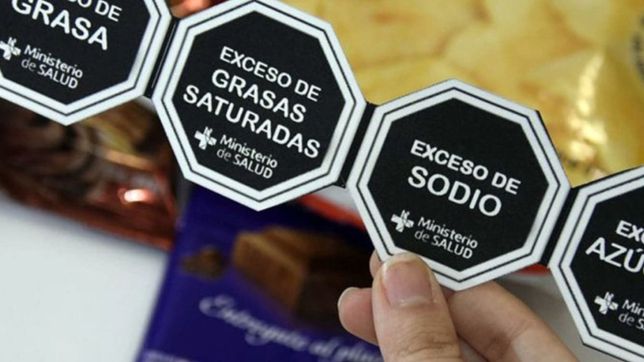 el oficialismo espera que la ley de etiquetado frontal salga o salga el 26 de octubre